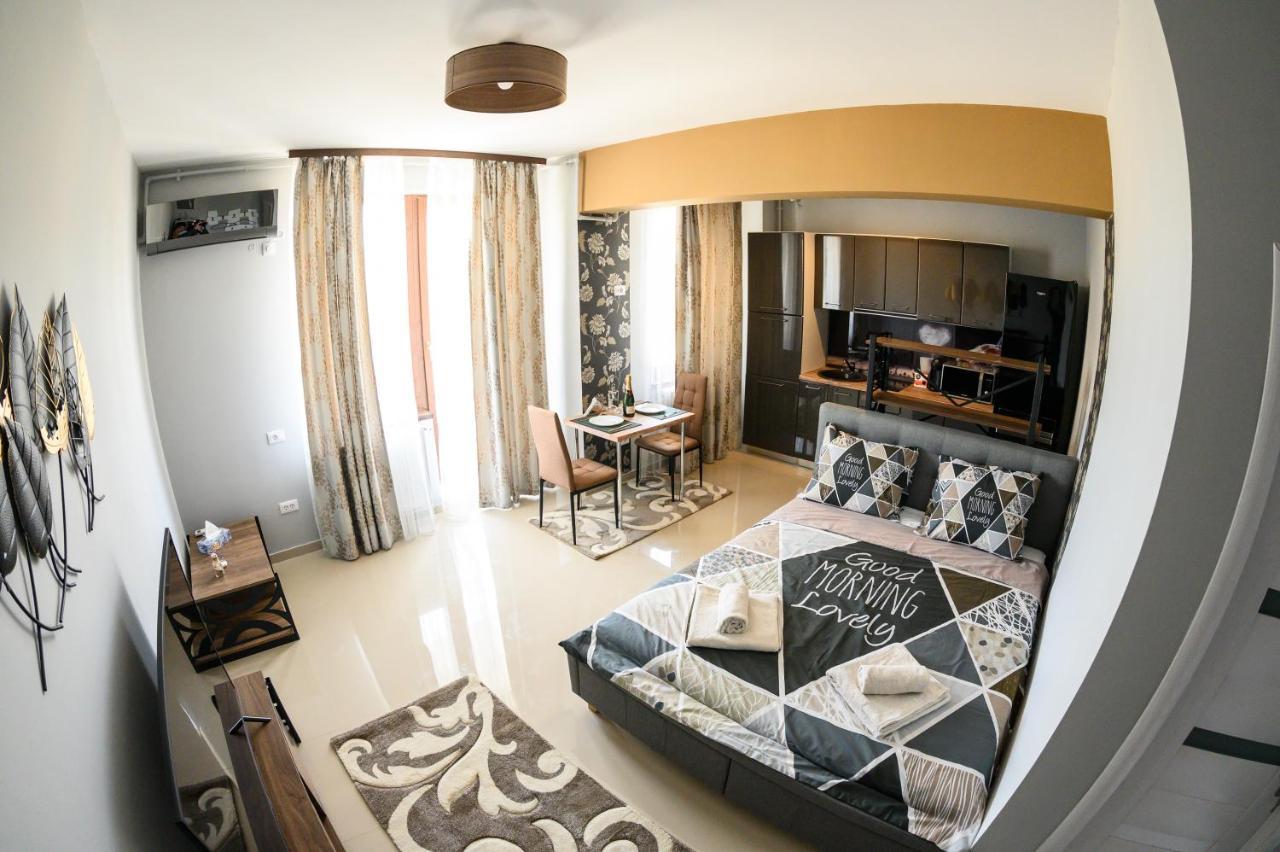 Beachside Studio Mamaia Nord Apartment Navodari Exterior photo